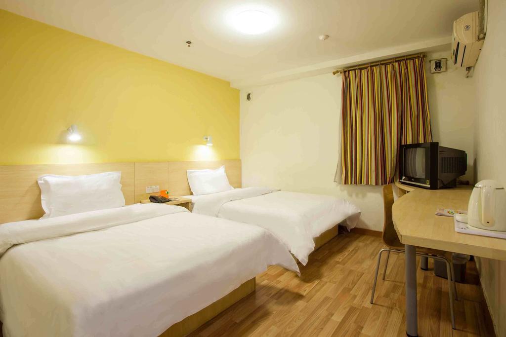 7Days Inn Heyuan Cultrual Palace Renren Le Quarto foto