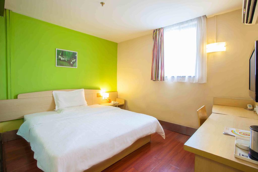 7Days Inn Heyuan Cultrual Palace Renren Le Quarto foto